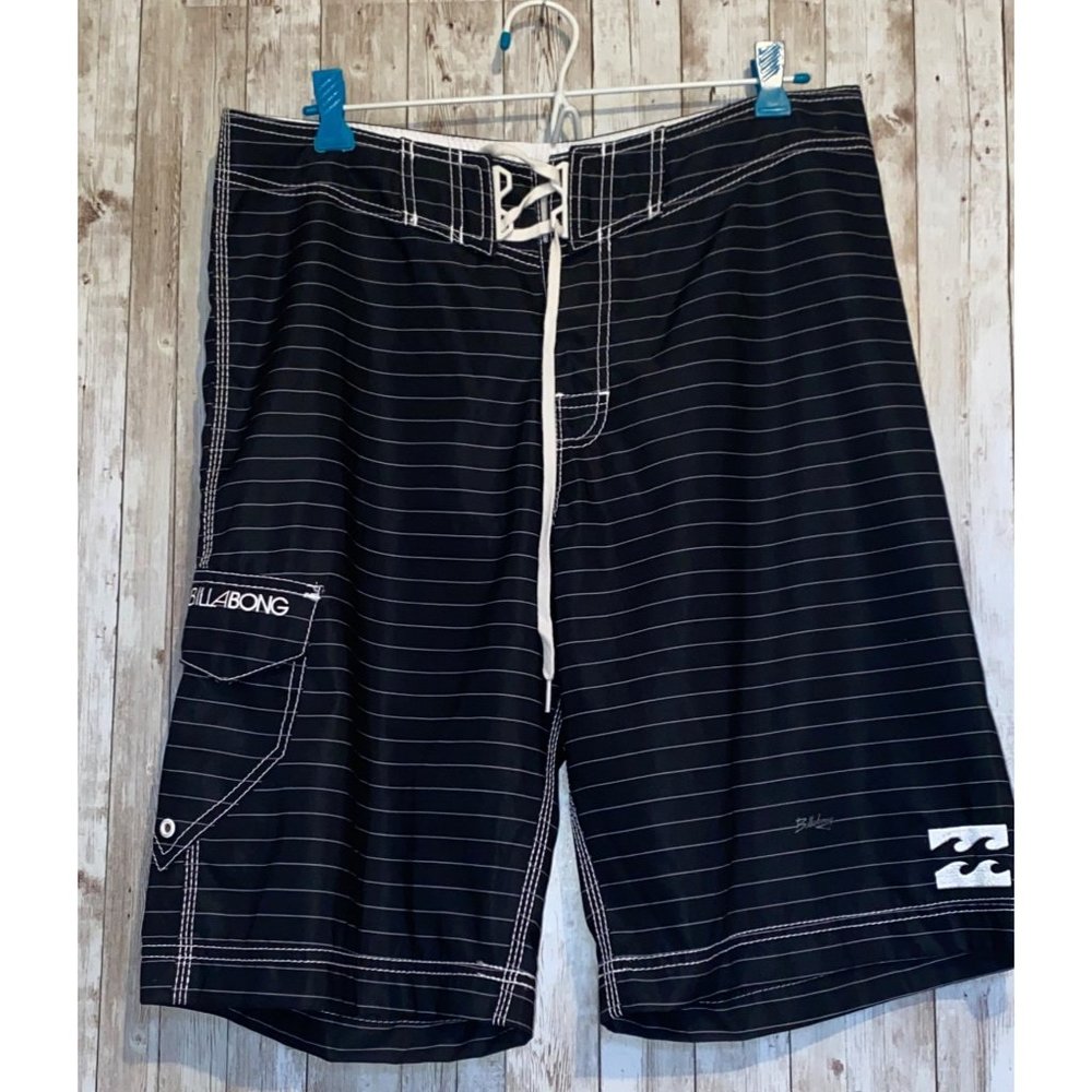 Men's Billabong Black Striped Board Shorts Swim Trunks Size 34 Pocket